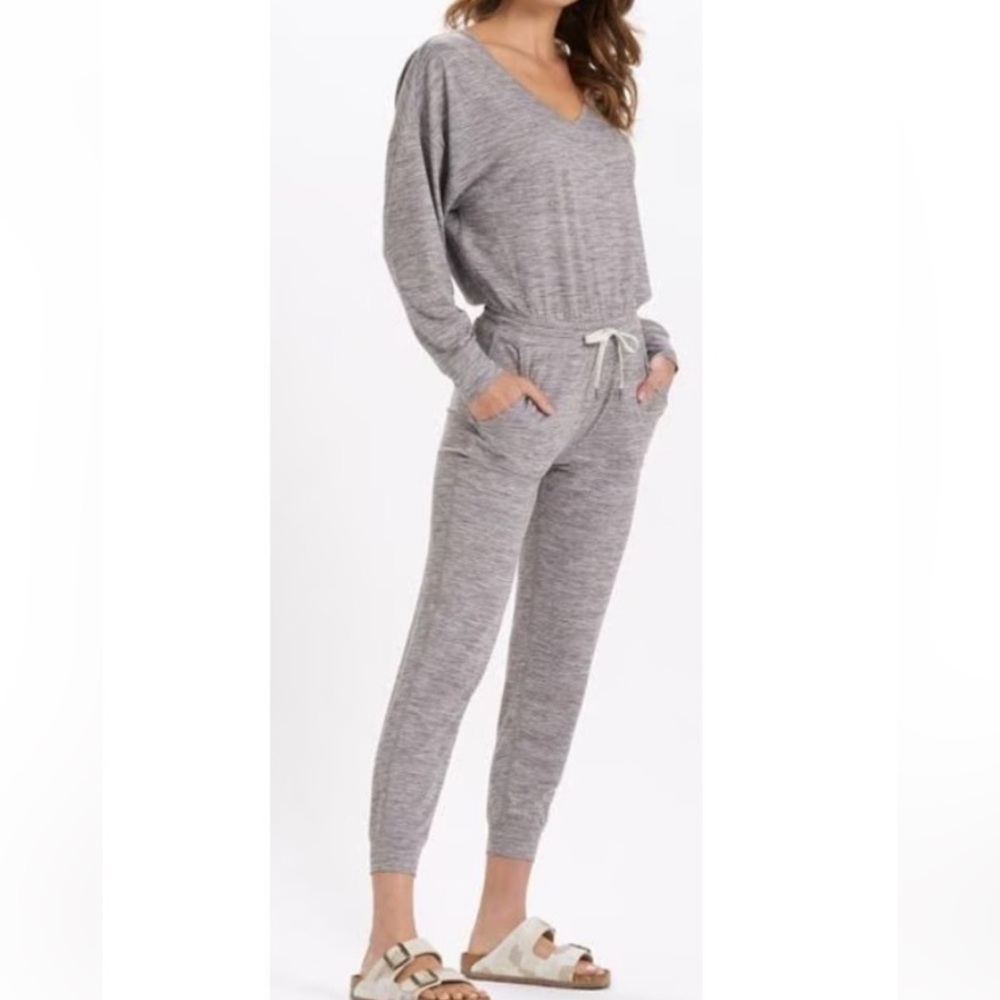 NWT Vuori Women’s Jumpsuit Size Large